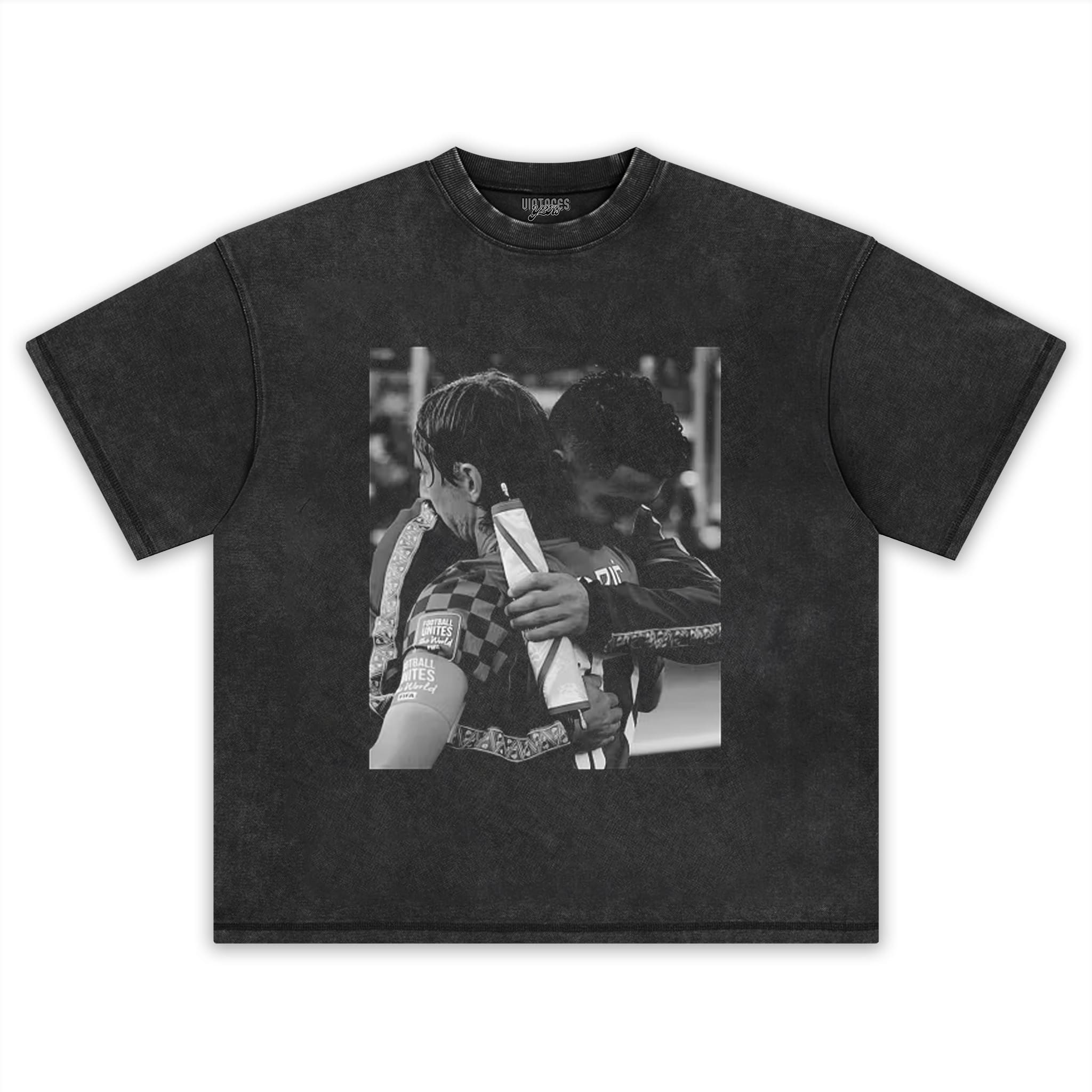 MODRIĆ & RONALDO FINAL FOOTBALL HUG MEMORIAL TANK TOP & TEE & LONG SLEEVE & LAYERED LS & HOODIE